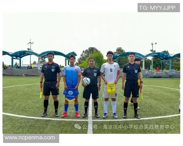 回忆经典足球明星高清图片带你重温绿茵场上的辉煌瞬间