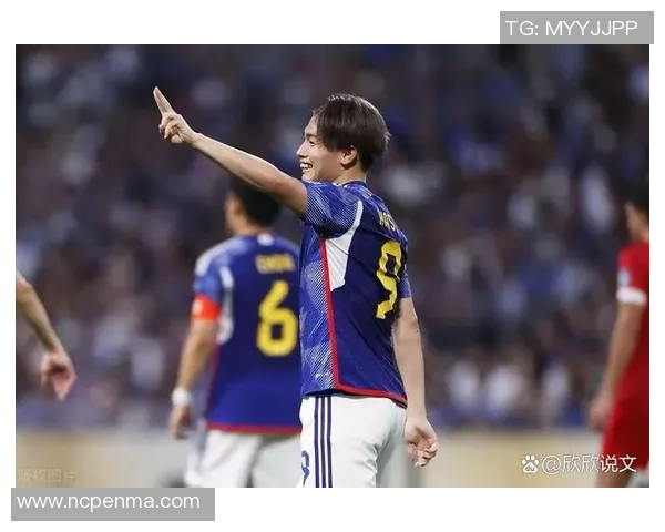 洲际杯赛场回顾：杭州篮球队展现强大实力与团队精神